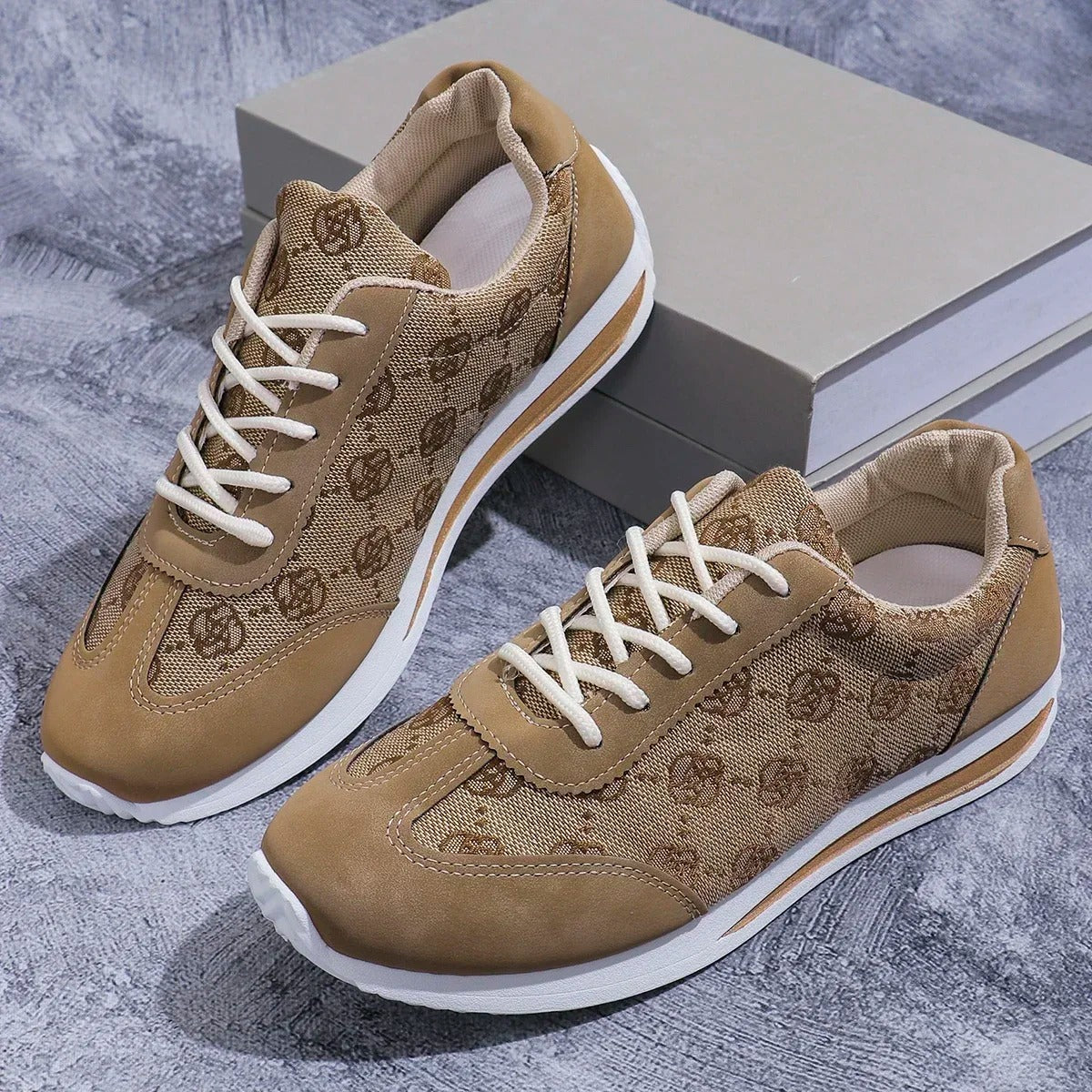 Zenia Cross Sneakers