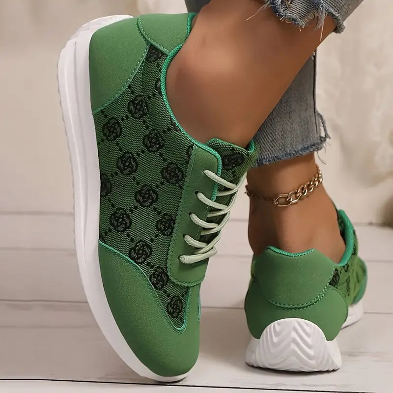 Zenia Cross Sneakers