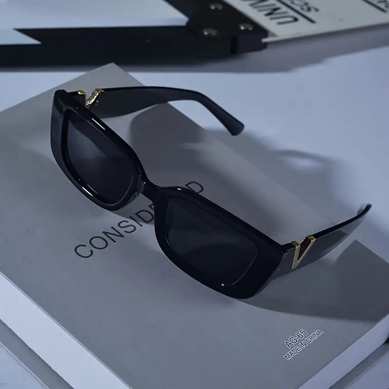 Valencia V Cat-Eye Glasses