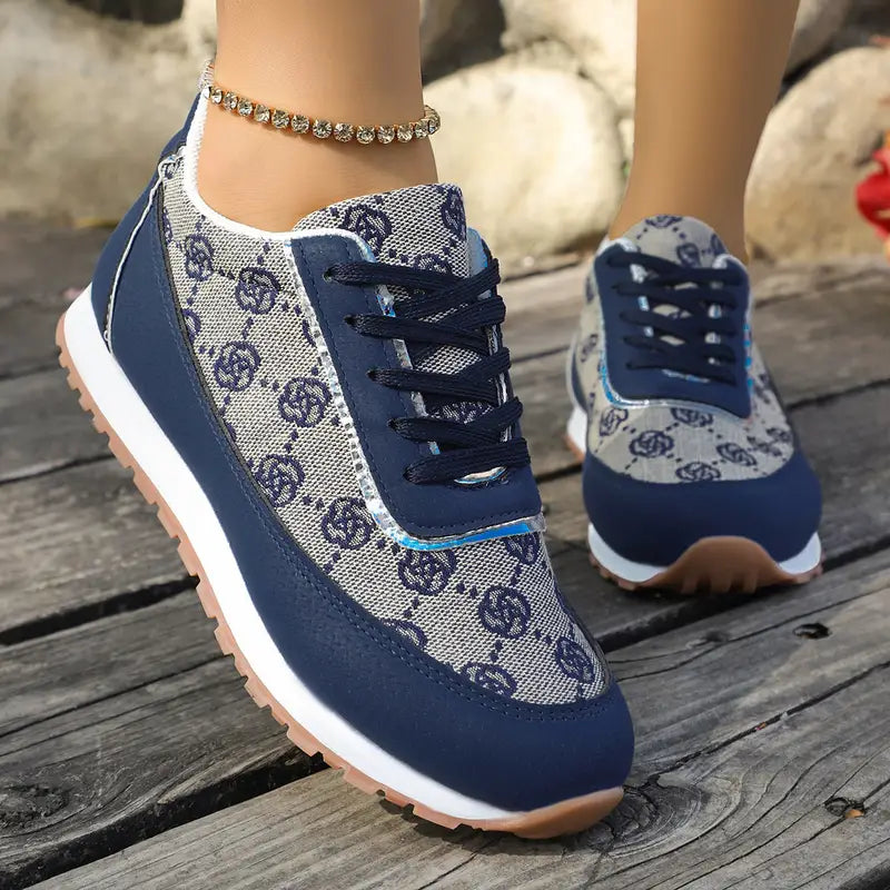 Zenia Cross Sneakers