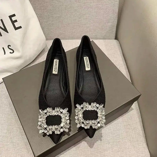 Isla Pointed Flats